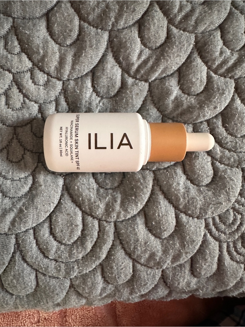 🤍 ILIA Super Serum Skin Tint SPF 40 ST6 Ora Unopened 1 oz Light Warm ✨ - Picture 4 of 6